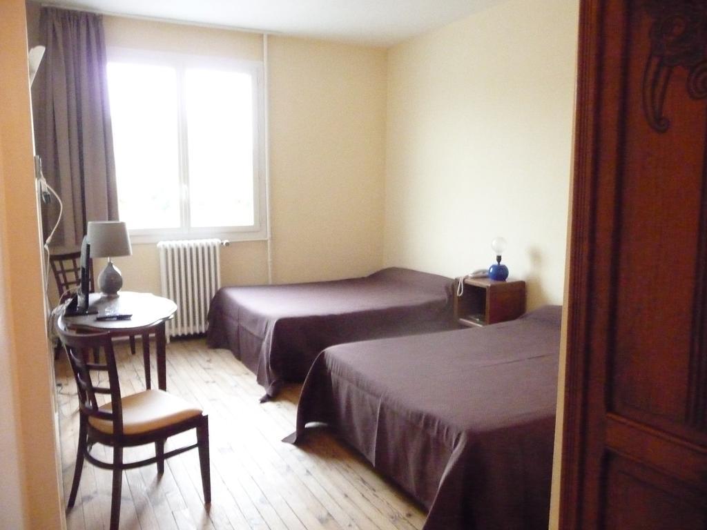 Hotel De La Gare Périgueux Quarto foto