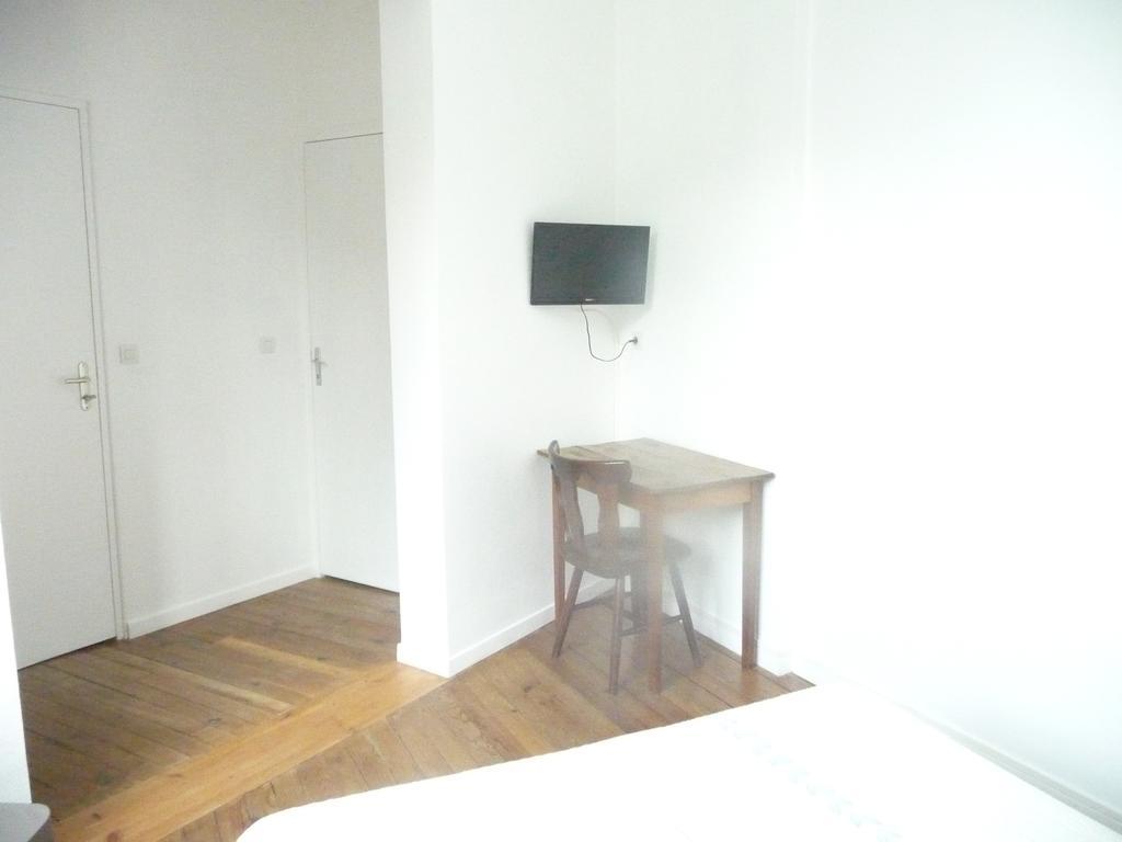 Hotel De La Gare Périgueux Quarto foto