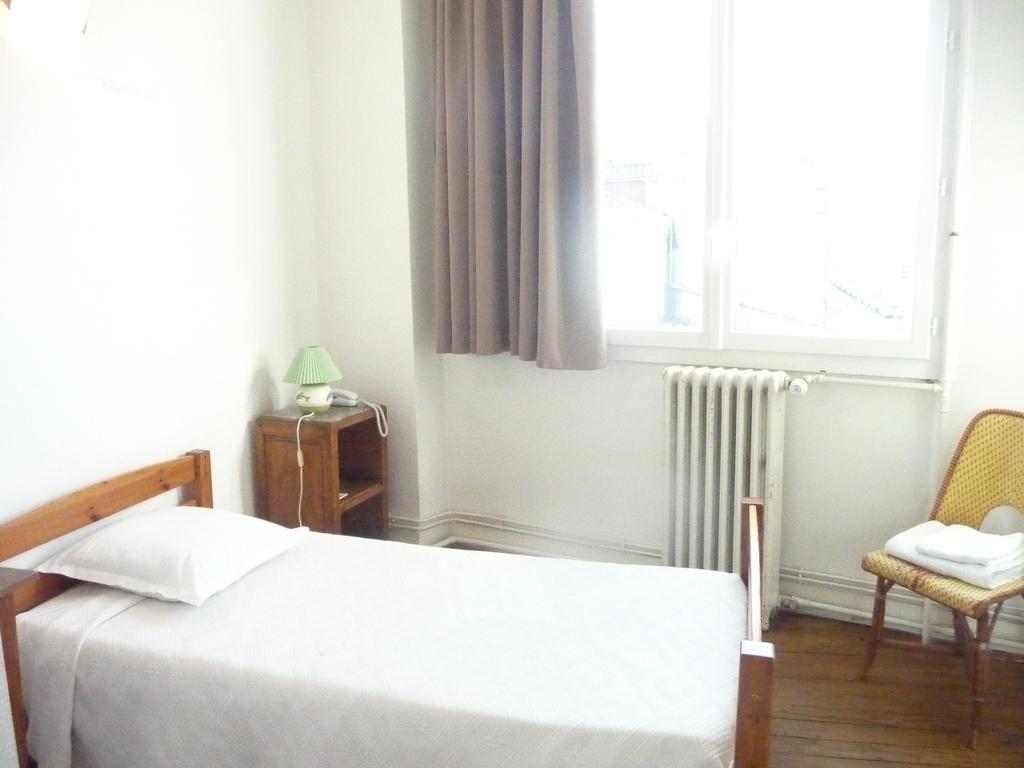 Hotel De La Gare Périgueux Quarto foto
